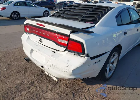 2014 Dodge Charger Sxt z USA, uszkodzony, nr VIN 2C3CDXHG8EH287560